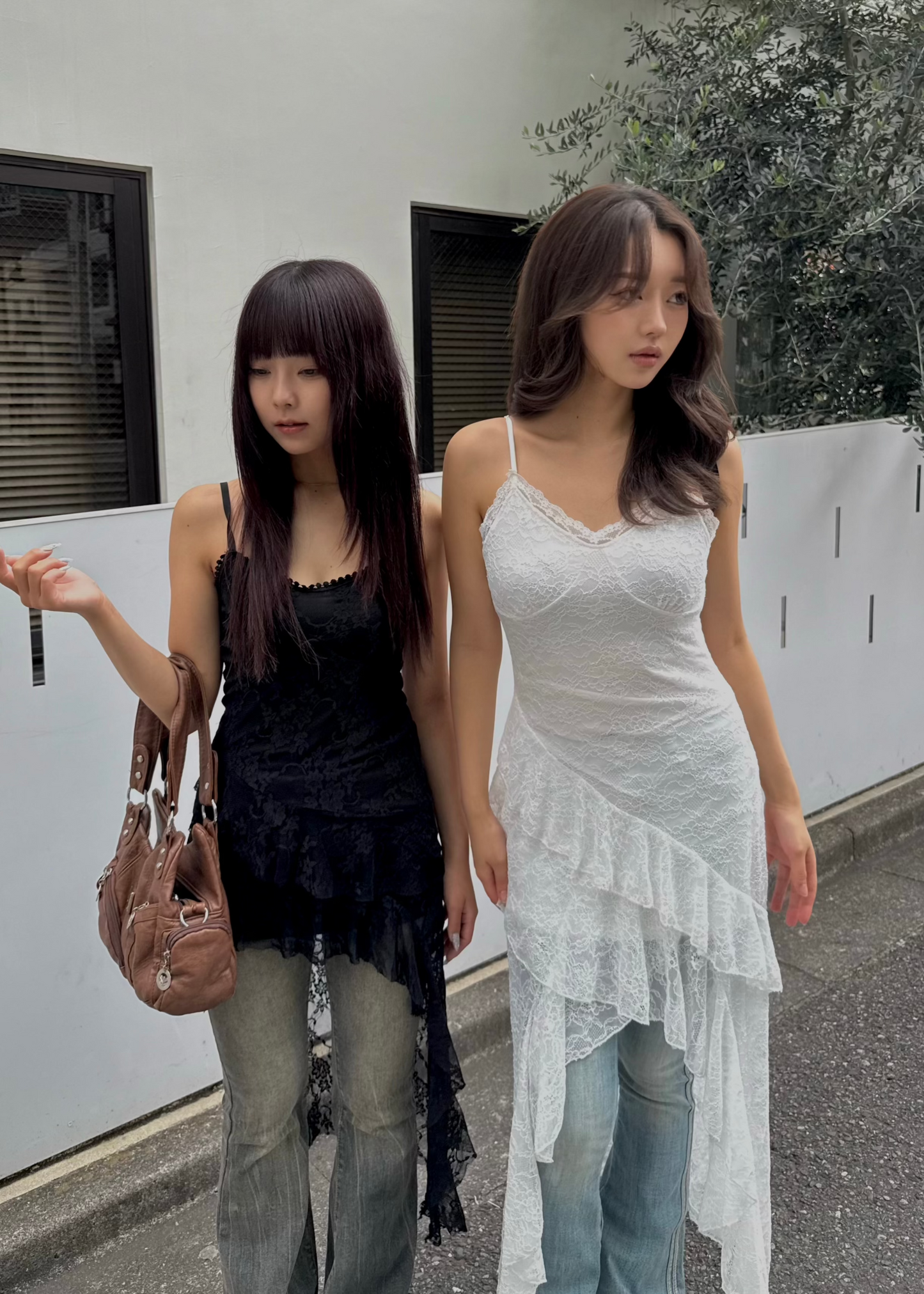 アシンメトリーブラックレースワンピース