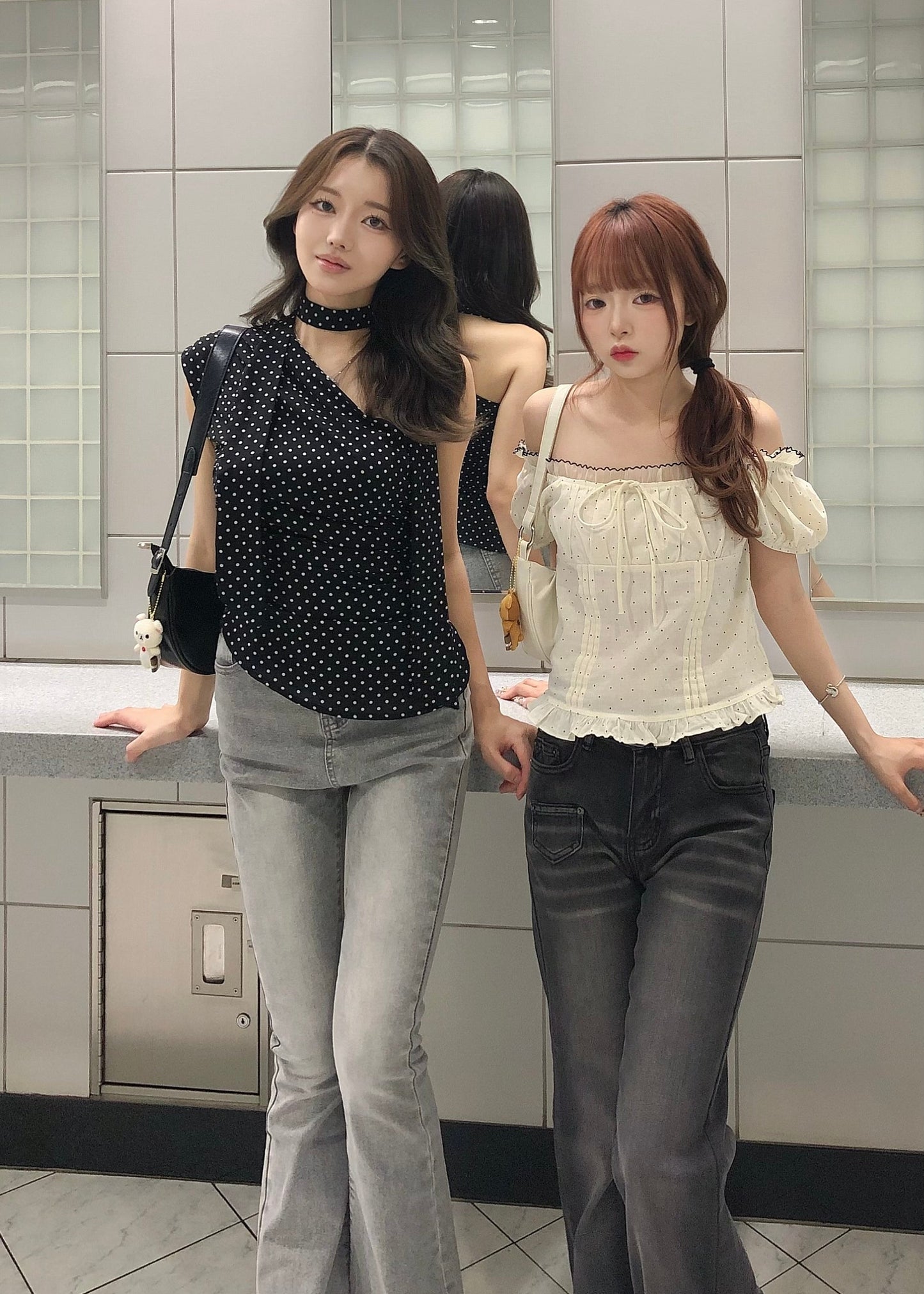 スモークグレーセミフレアパンツ