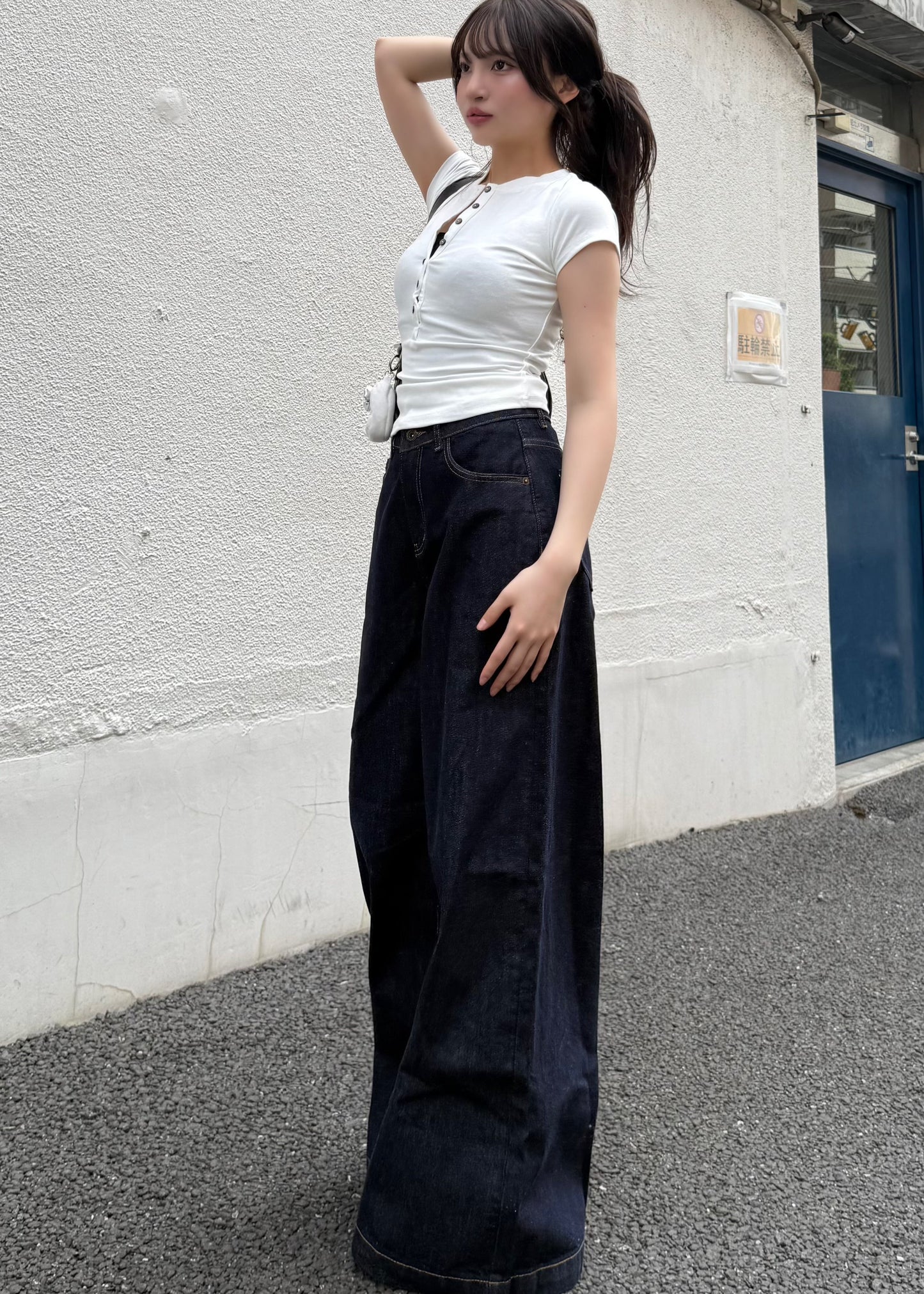 ハイウエストストレートジーンズ