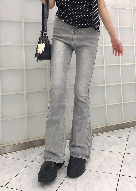 スモークグレーセミフレアパンツ
